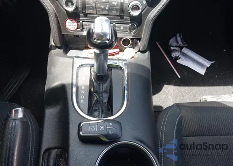 2015 Ford Mustang V6 z USA, uszkodzony, nr VIN 1FA6P8AM6F5405092